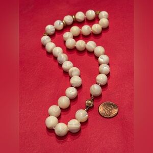 Mother of pearl bead necklace 18” knotted w/ 14K clasp